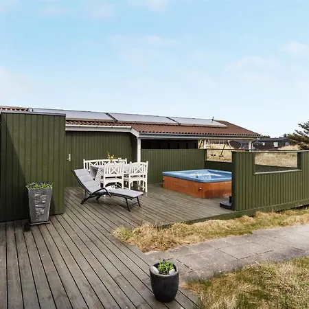 Elco - 450m From The Sea By Interhome Feriehus