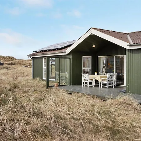 Elco - 450m From The Sea By Interhome *
